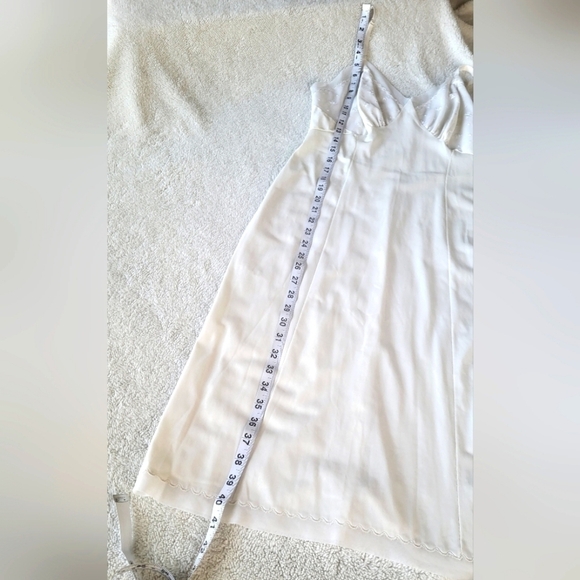 Vintage Seamprufe Nylon Full Slip Size 36 with Sheer Edging - Picture 8 of 10